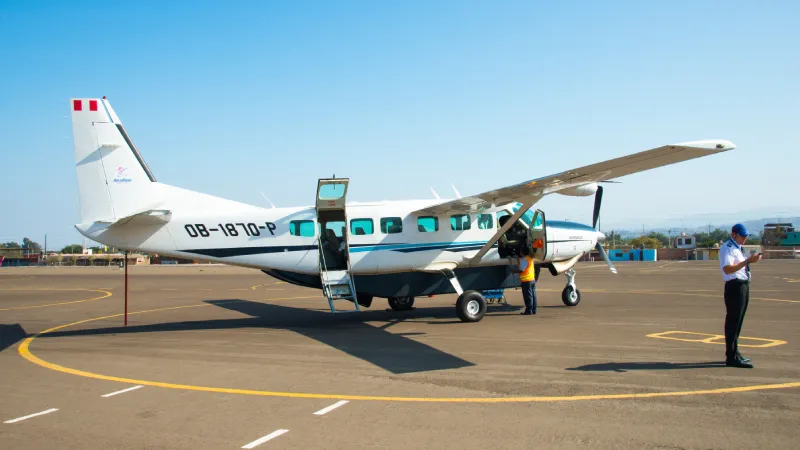 Sobrevuelo Lineas De Nazca Full Day Aerodromo Nazca Peru 3